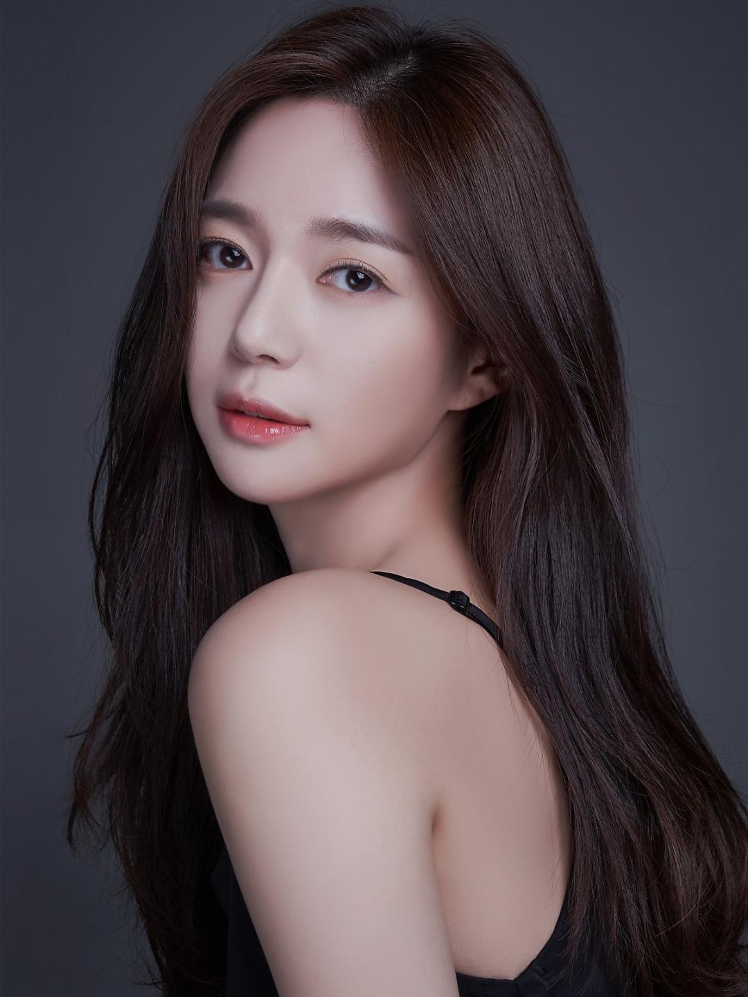 韩女神演员曾因演恶角被骂，转型后的她成功跻身女主角