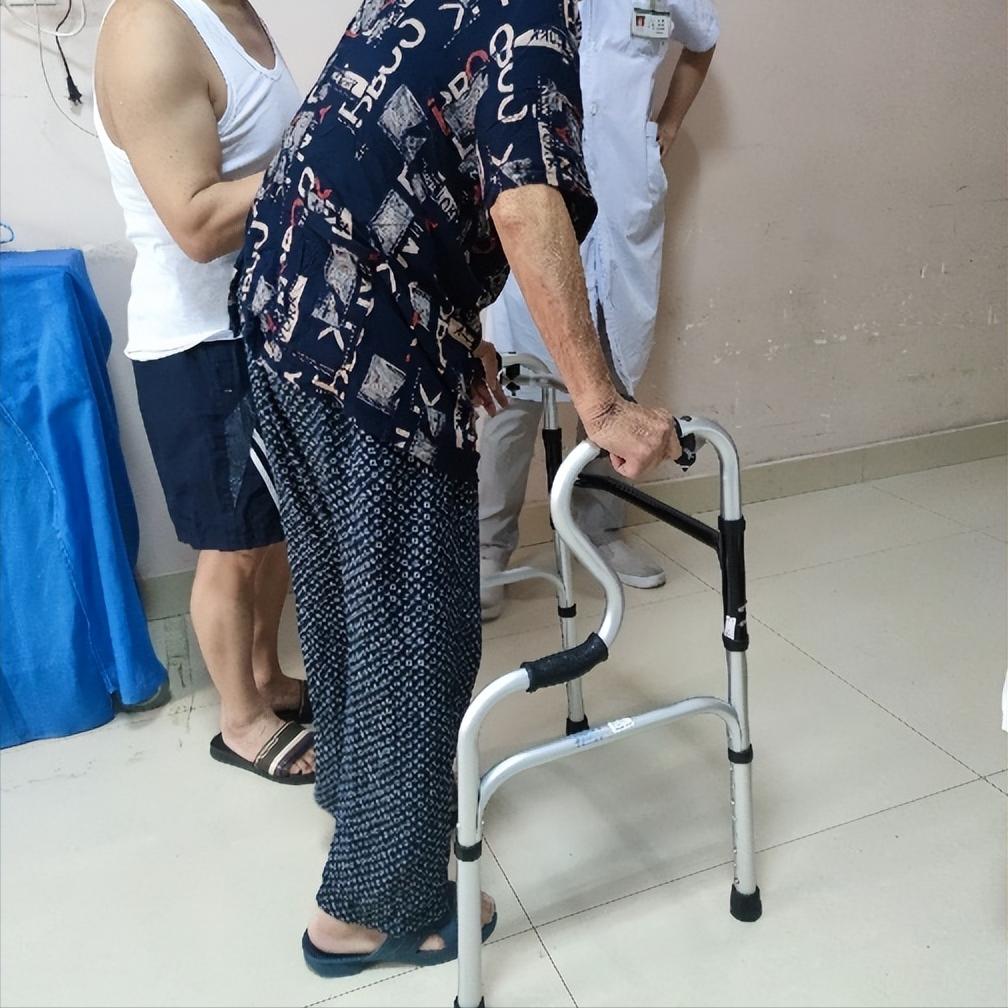 股骨颈骨折矫正仪器,骨科机器人好用吗