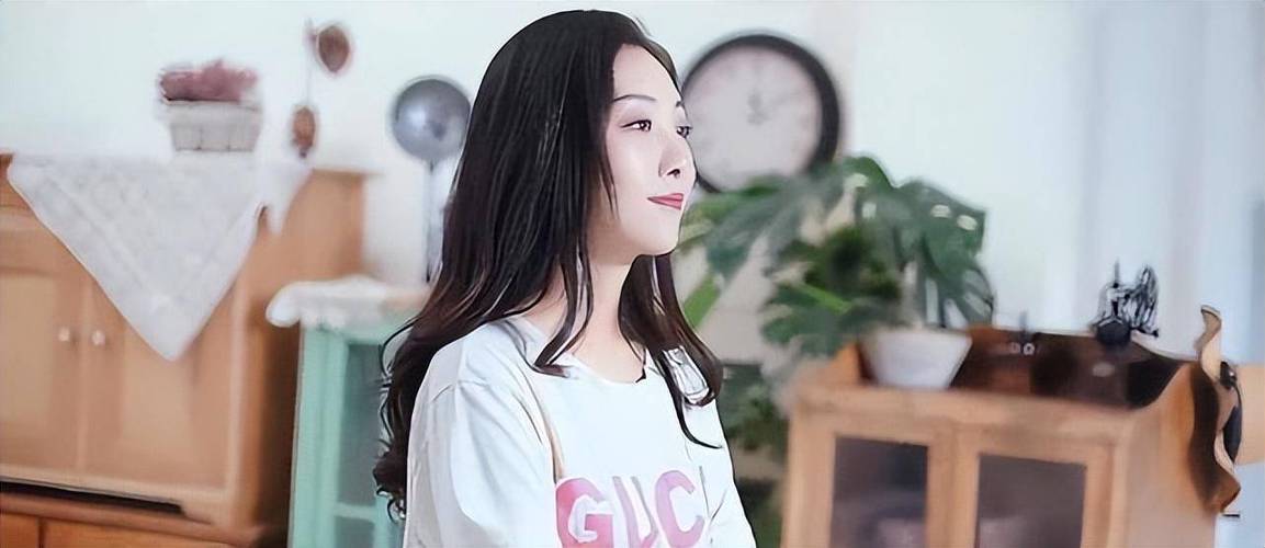 山东未婚妈妈生下三胞胎,山东女子未婚生下三个混血宝宝