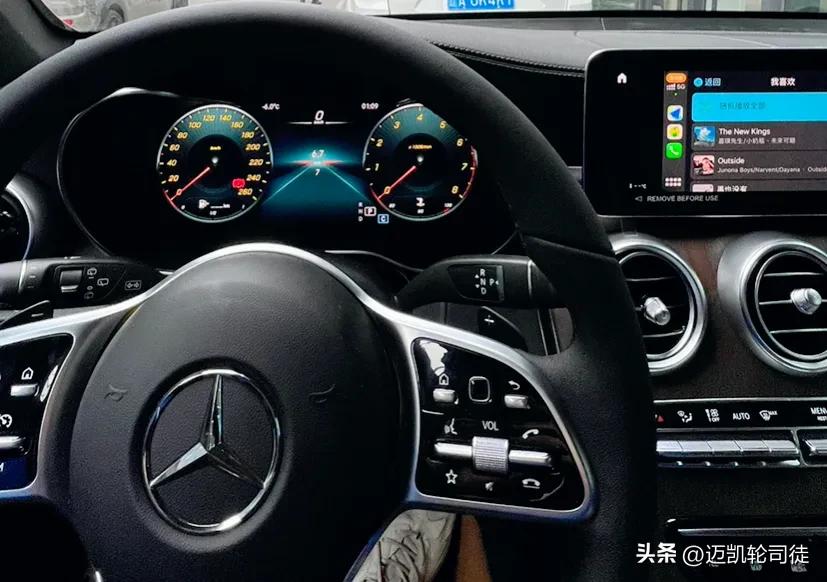 奔驰glc300coupe,宝马x3和奔驰glc300哪个好