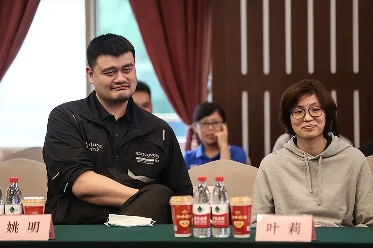 姚明和叶莉年龄,姚明与妻子叶莉