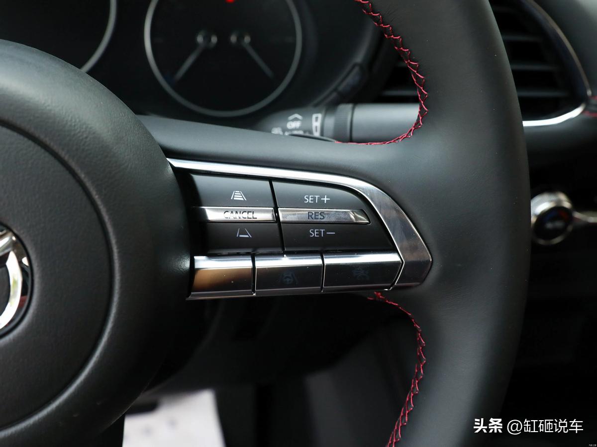 昂克赛拉2.0和思域1.5t怎样选,思域跟昂克赛拉哪个更值得买