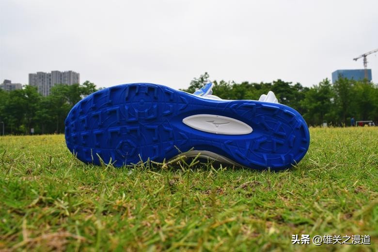 2022世界杯出场的美津浓足球鞋,2022世界杯美津浓