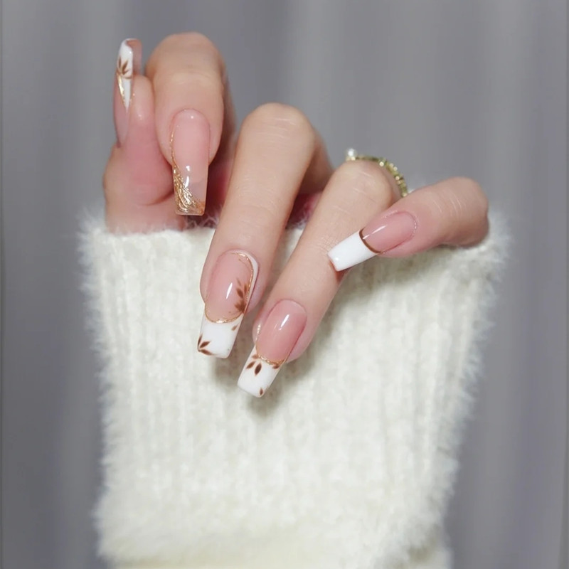 自己做美甲有什么区别,自己做美甲怎么养指甲