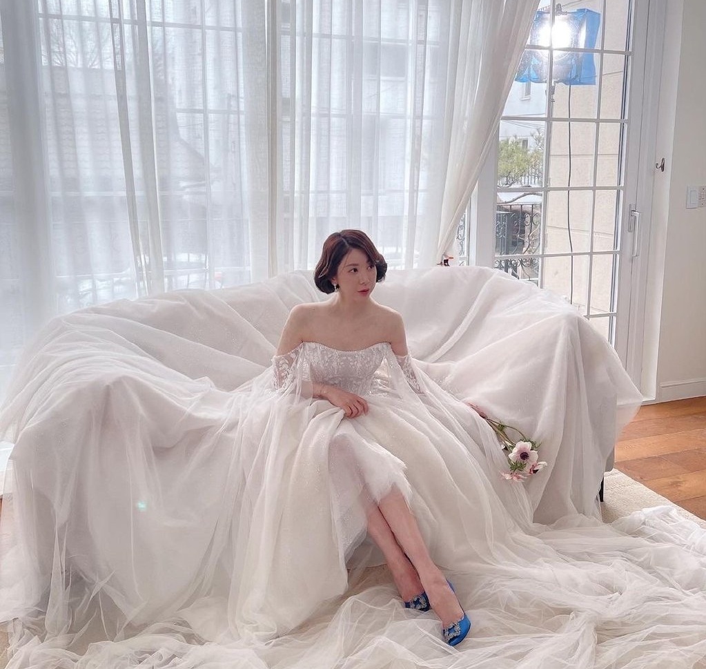 看到当女团时的暴露服装,徐仁英自己都惊叹:为什么要穿成那样!