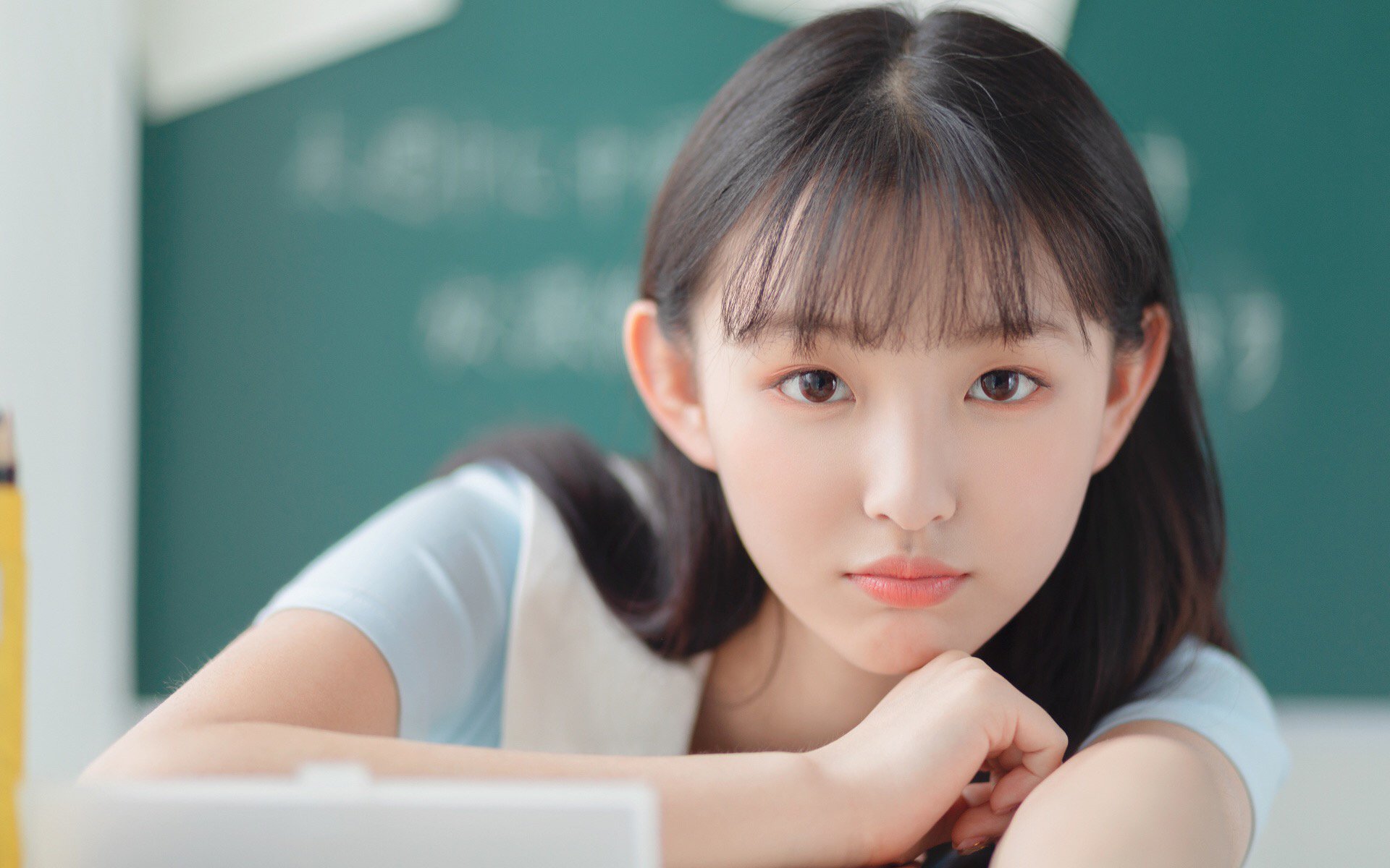 刚加微信怎么和女孩子简单聊天,刚微信加的女生应该怎么聊天