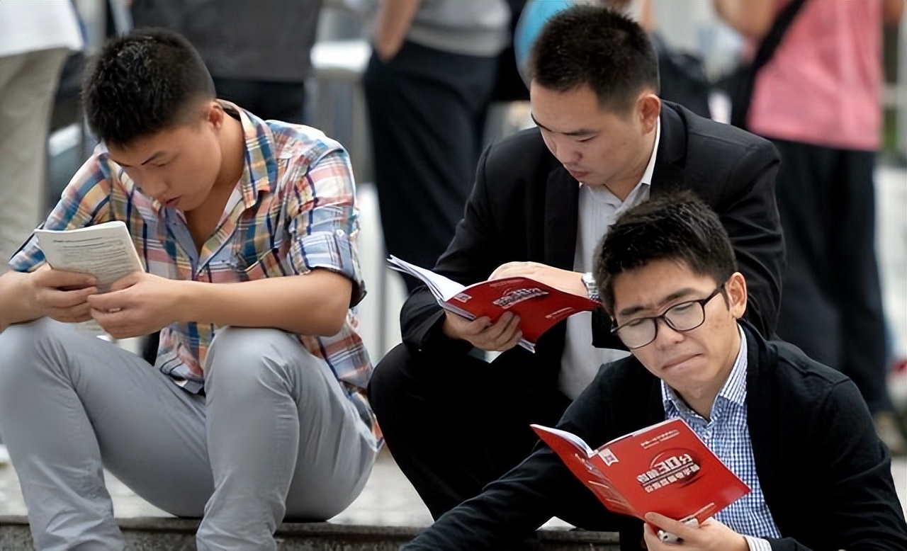 选调生晋升快的48所高校,报考定向选调生有优势的高校