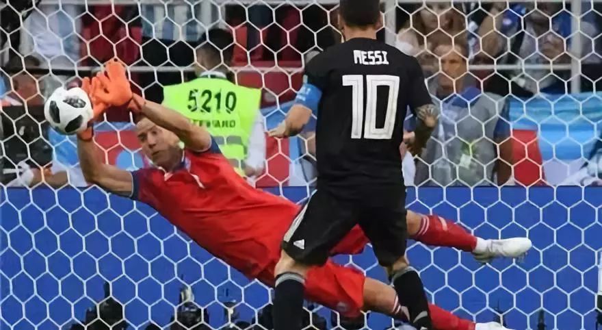 周四足球赛事,周四足球赛事预测分析