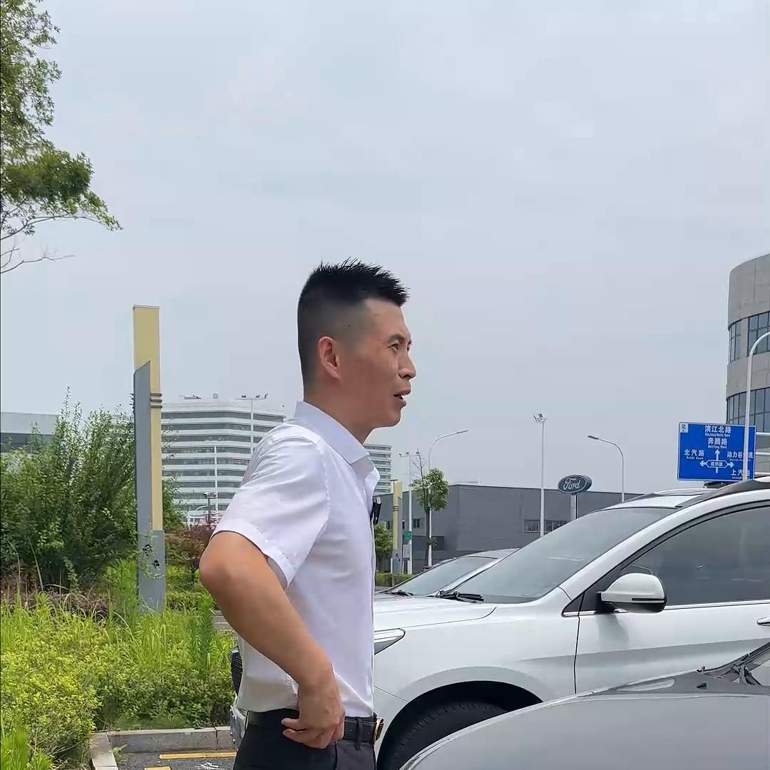 现代悦动十年车龄行驶11万公里，老牌手动还值多少？大家...