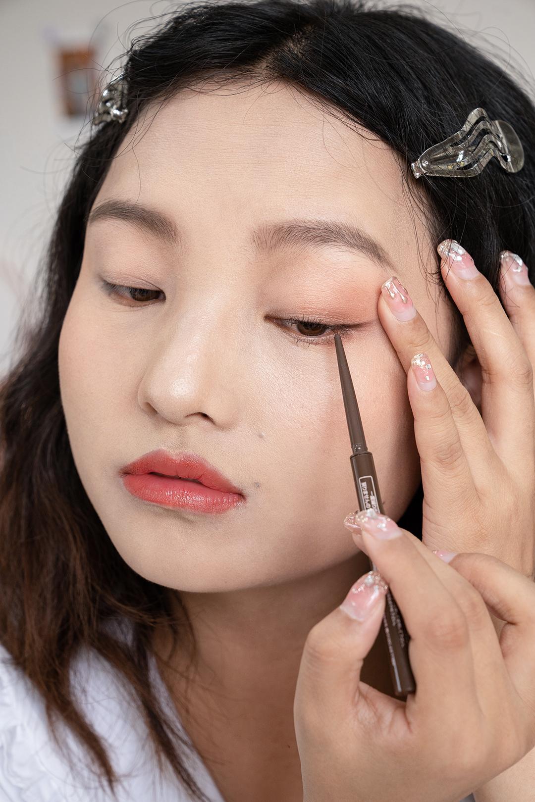 大眼袋下眼睑眼妆教程,原来眼妆才是换头的关键