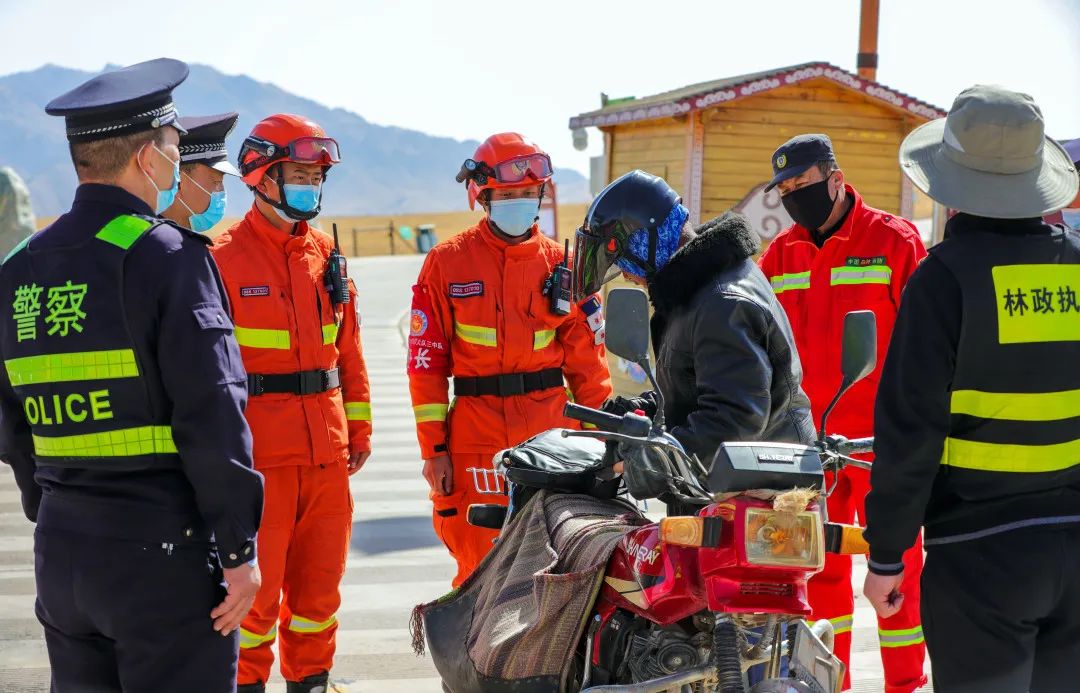红旗漫卷西风——甘肃森林消防总队践行习总书记训词精神维护西北生态安全侧记
