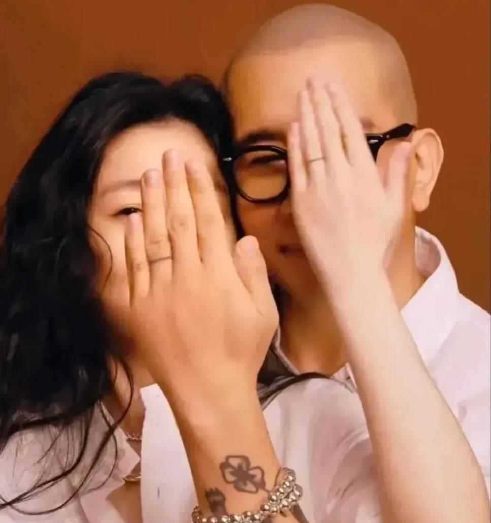 汪小菲晒大s刷卡失败的记录,大s晒出购房明细反击汪小菲