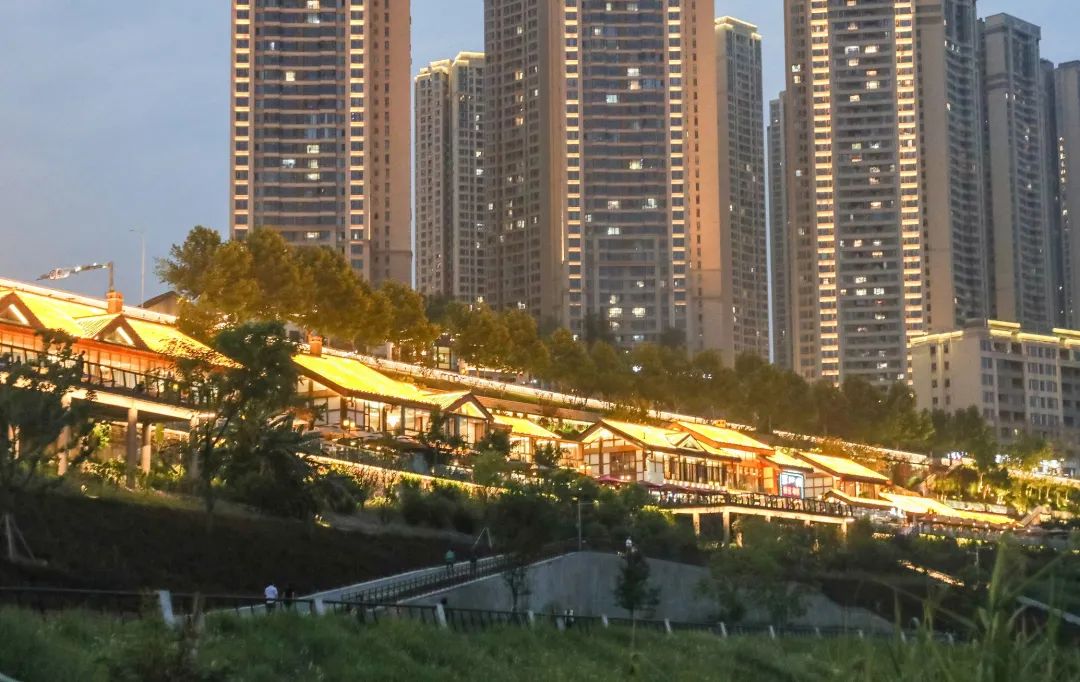 这种精彩来夜色江北体验吧