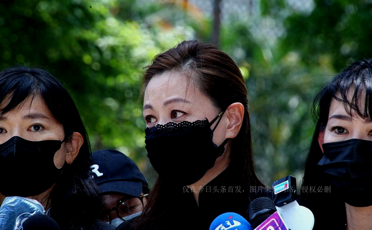 王馨平父亲有多富,王馨平的老爸是做什么的