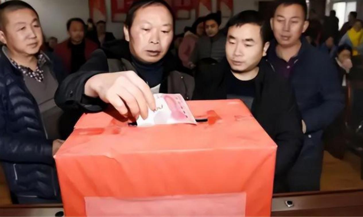 父母双亡孩子捡垃圾考上清华大学,13岁男孩父母双亡考上北大纪录片