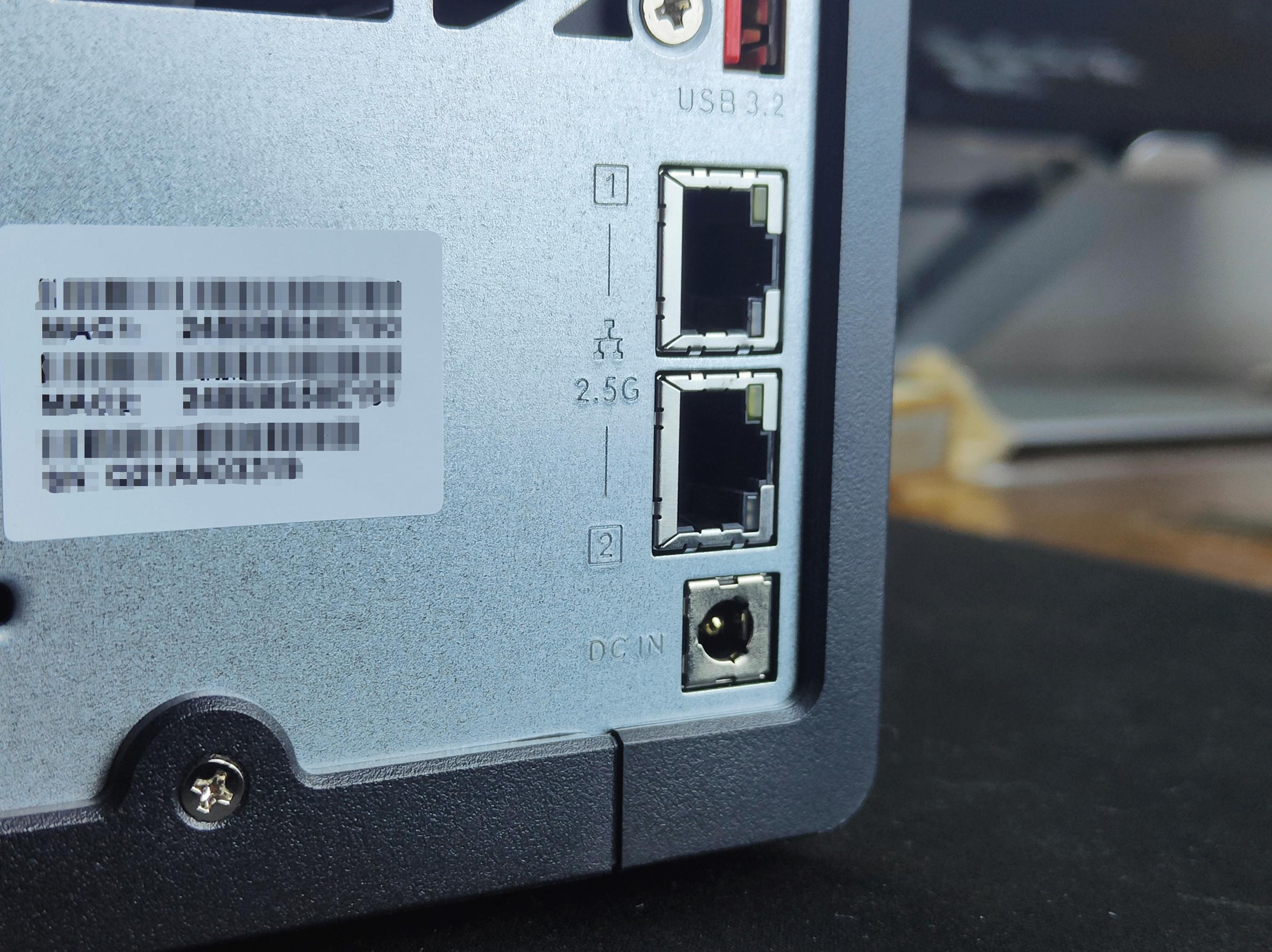 次时代NAS来了！威联通TS-264C值不值？数据对比+拆解告诉你