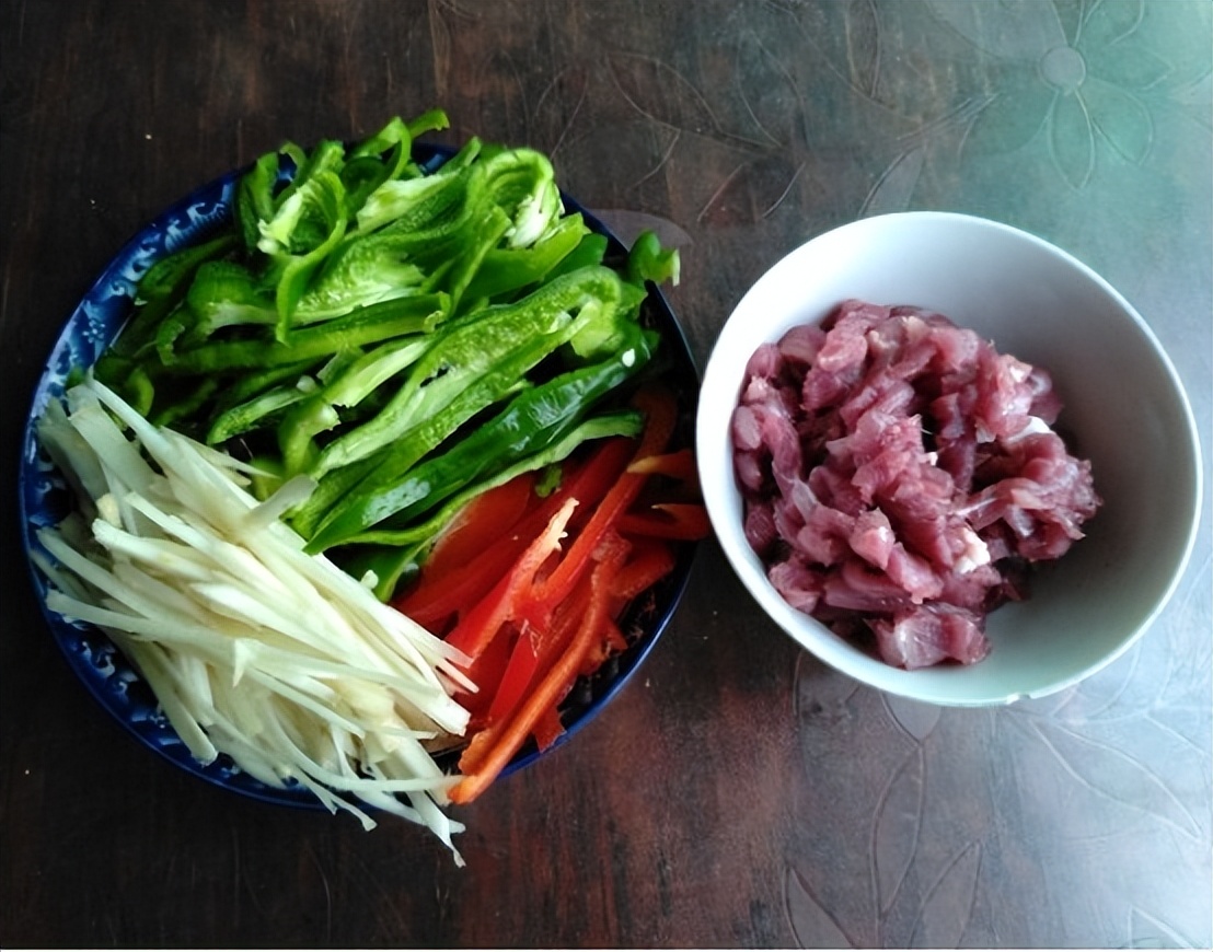 鱼腥草含一级致癌物，伤肾还致癌？折耳根还能吃吗？过度解读了！