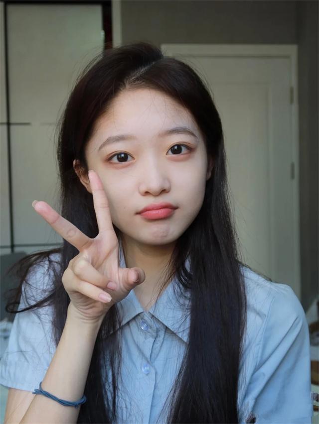 赫莲娜与海蓝之谜哪个修复效果好,海蓝之谜与赫莲娜哪个好用