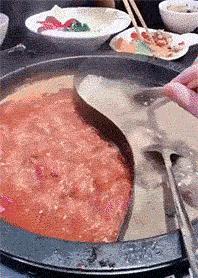 走路走累了躺下歇一歇,走路走累了坐地上