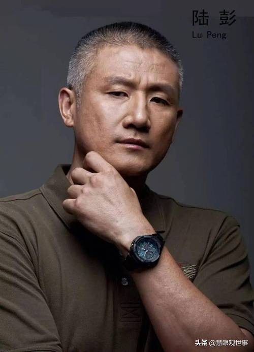 《侯海洋基层风云》无奈的巴山政府办主任杨春