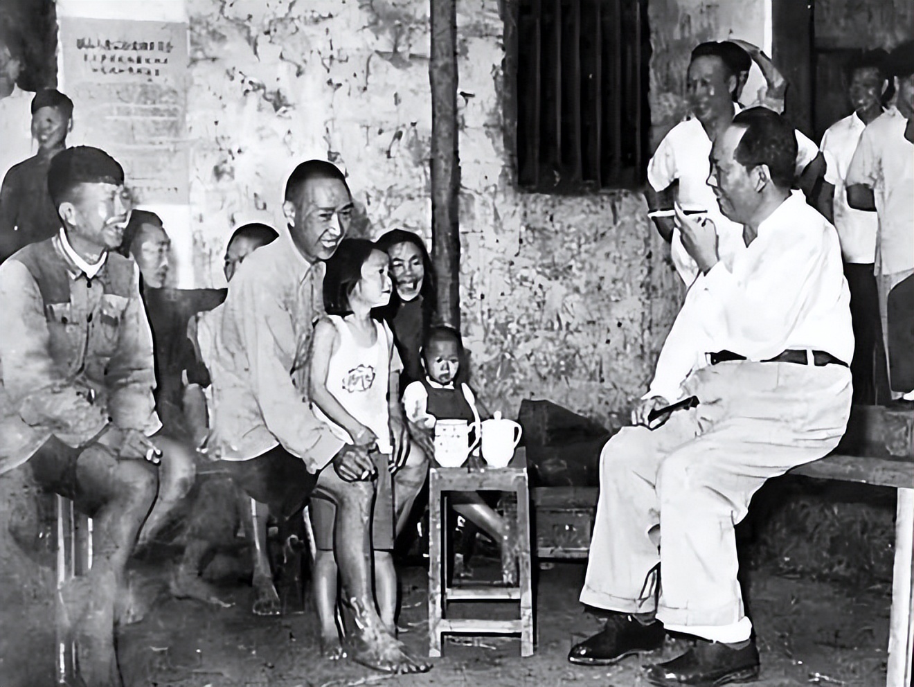 毛主席烟瘾很大，他抽的烟有什么特别之处？是时候说清真实情况了