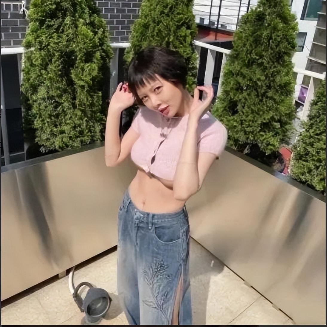 韩国女星近期着装精选,韩国女星暴露着装引争议