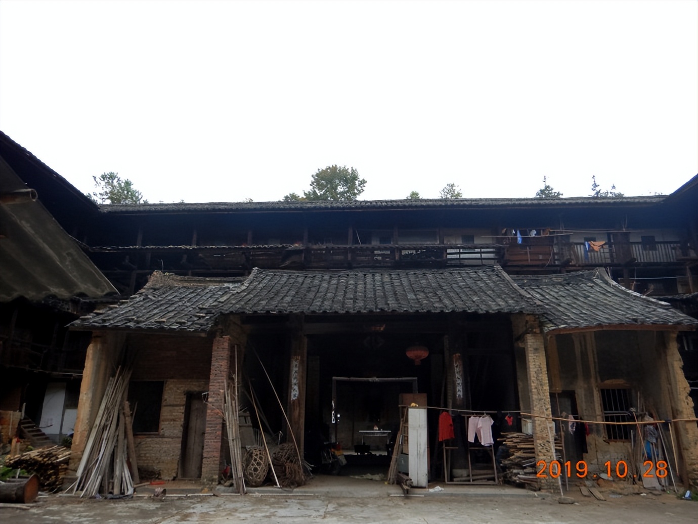 走进世界文化遗产之一福建永定客家土楼