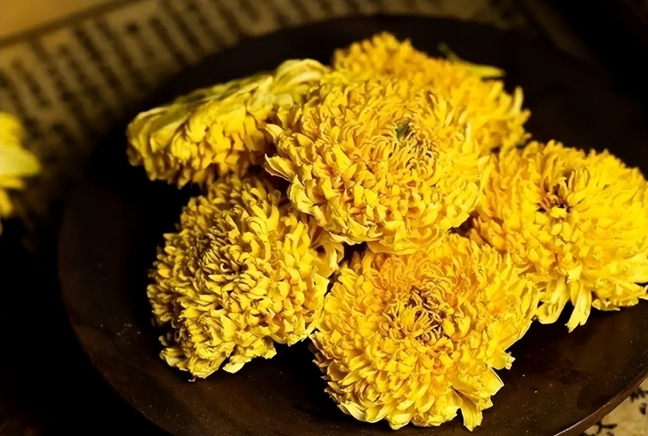 菊花茶金银花茶荷叶茶哪个好喝,清新爽口胖大海菊花茶好喝又健康