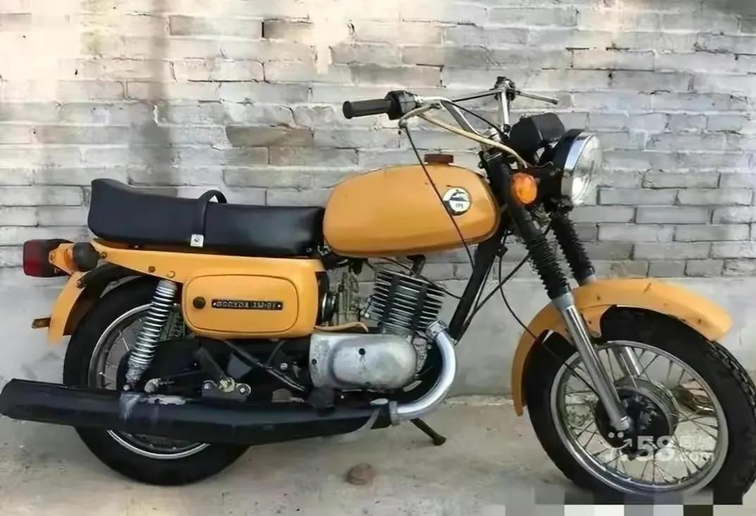 为什么都喜欢本田cg125老款摩托车,经典情怀cg125本田摩托车