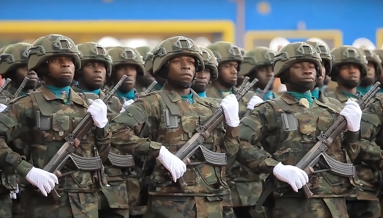 中国援助非洲太卖力，军事经济全方位“保姆”式调教，值得么？