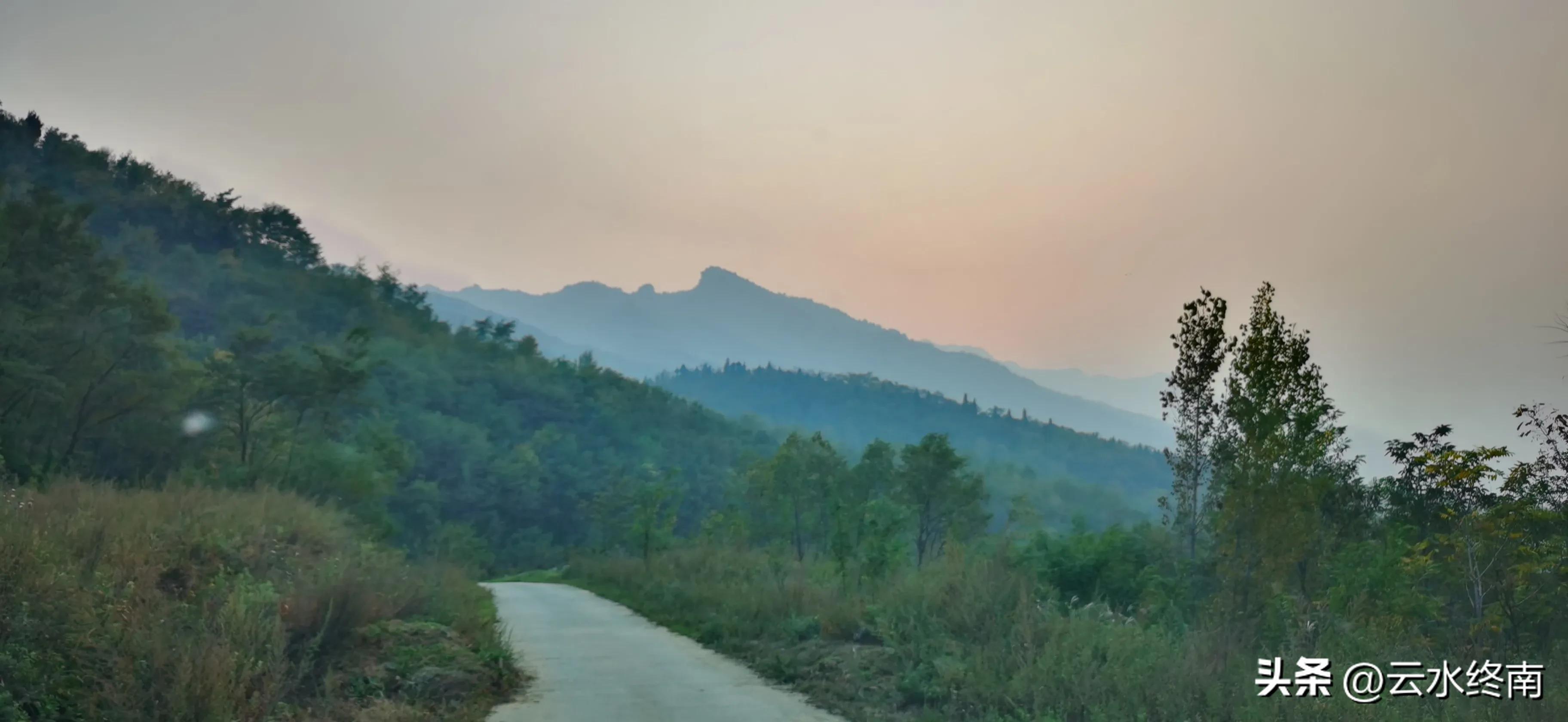 享个清福！到少有人知的峙峪看看漫山红叶，喝喝住山人清茶
