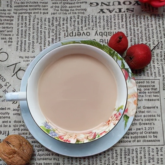 酸酸甜甜山楂好吃又好看,泡点酸酸甜甜的山楂好吃又开胃