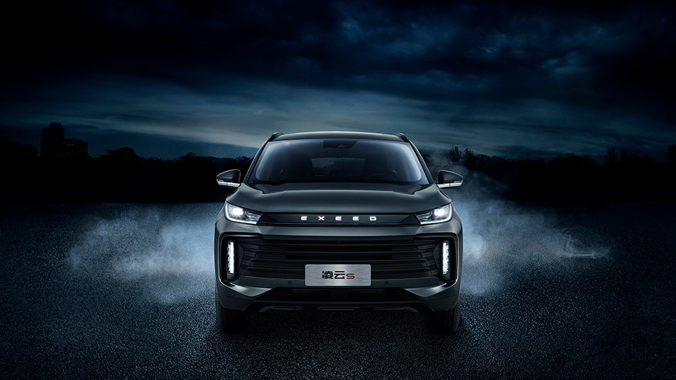 瑞虎8plus2.0t和星途凌云400t哪个好,星途凌云s为什么是中型suv