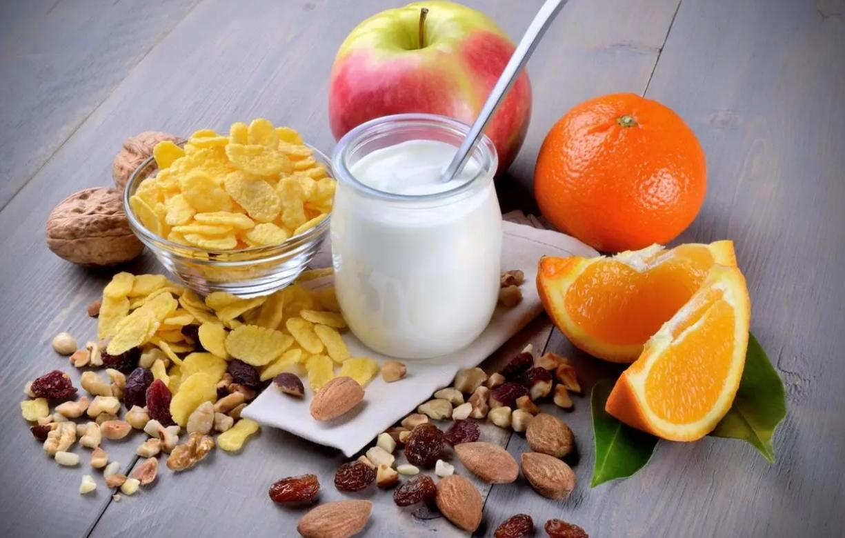 父母身高一般，从小坚持做对3件事，14岁儿子也能长成1米8大高个