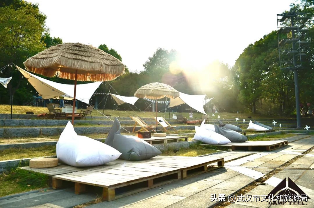 秋天的公园像一幅美丽的油画,园博园油画