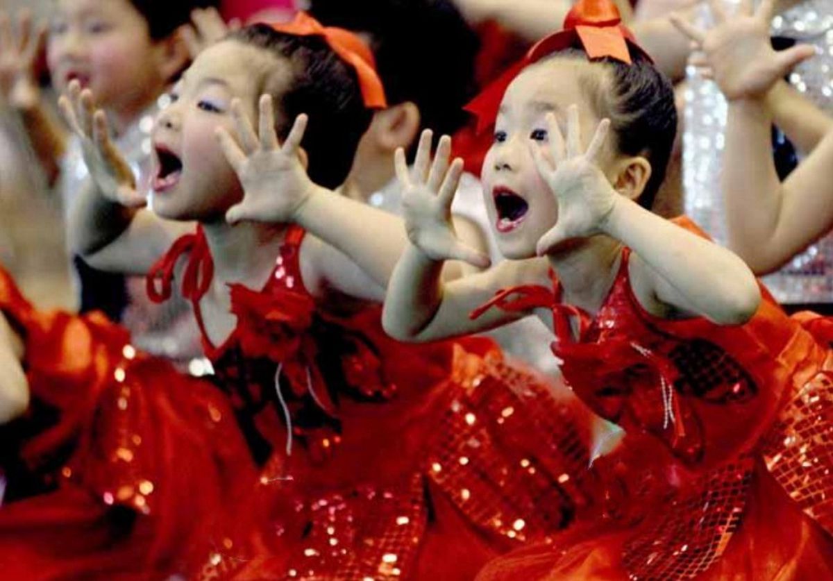 变味的六一,变味的教师节成家长负担