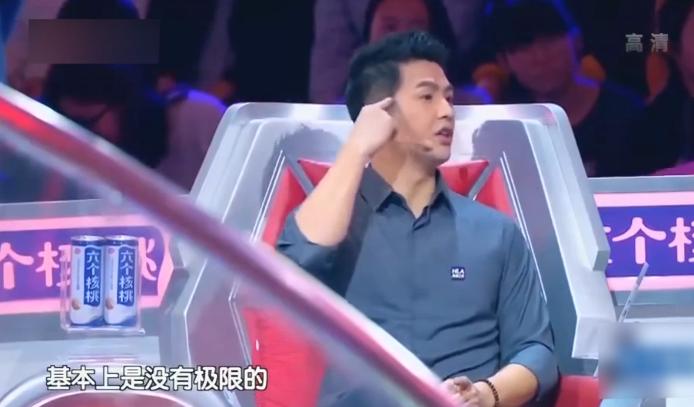 “明星针锋相对”：杨丽萍对金星当众拍桌，冯小刚让成龙下不来台