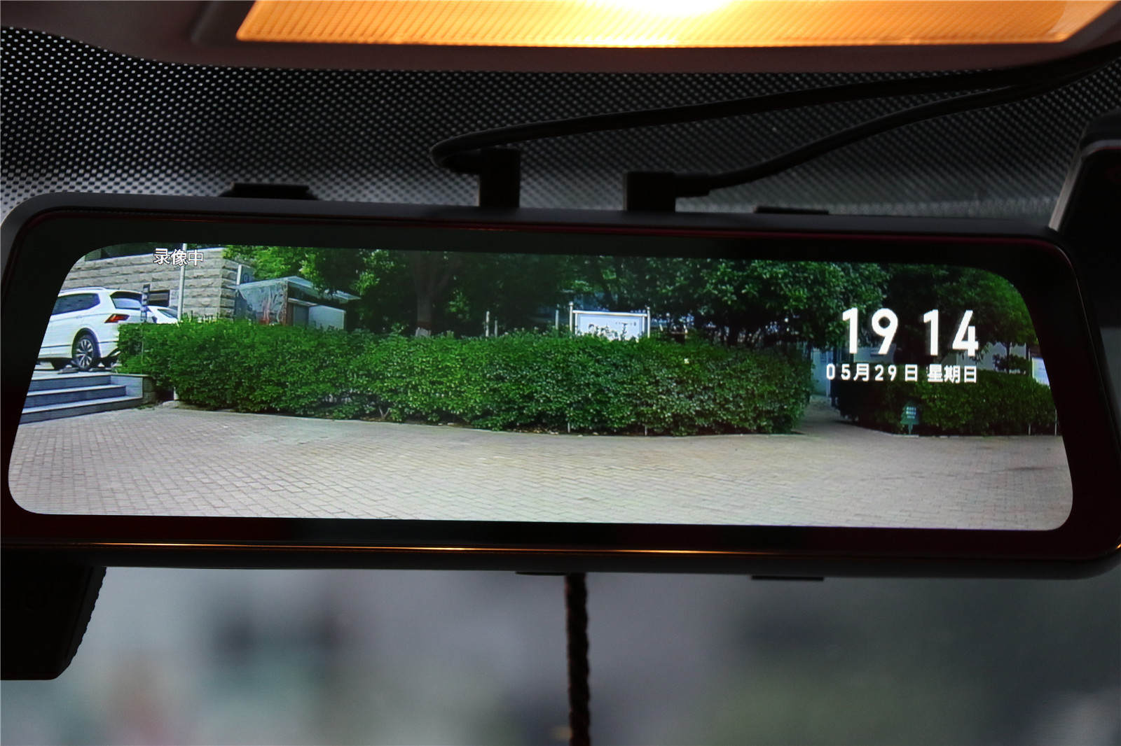 m320pro行车记录仪屏幕调节,m320pro行车记录仪是双头录像吗