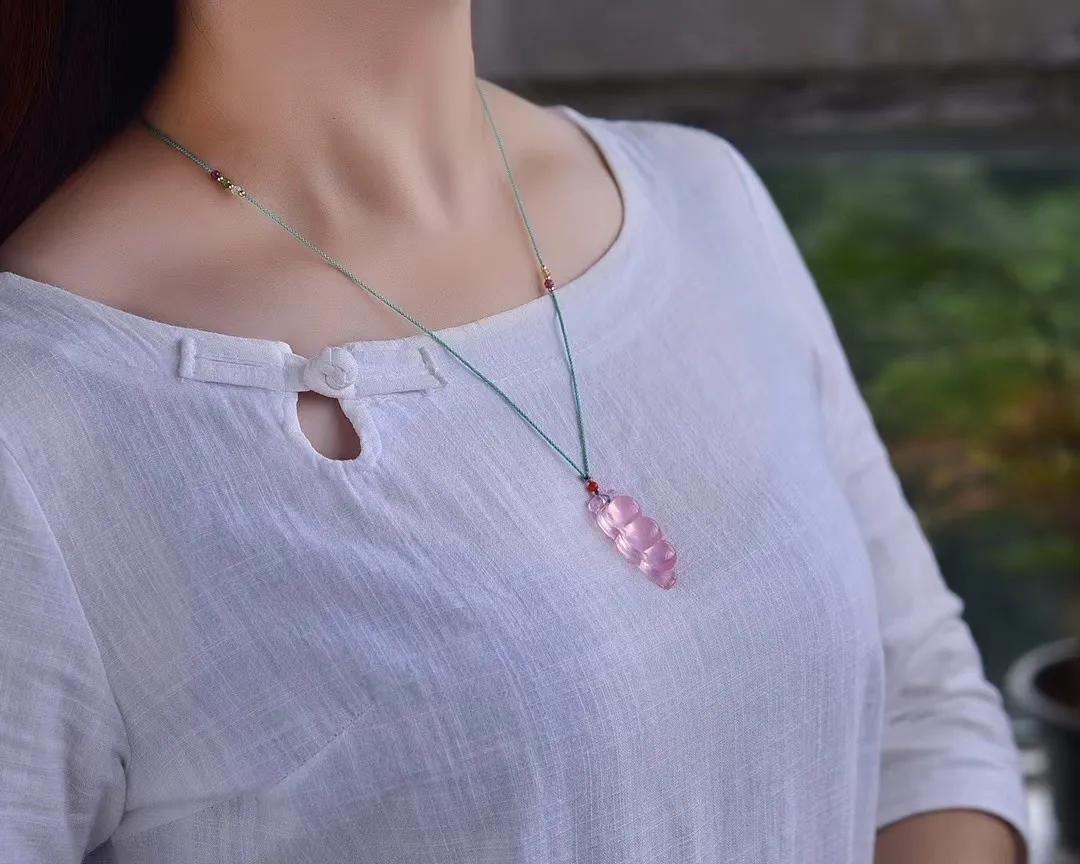 天然粉水晶原料,天然粉水晶晶族