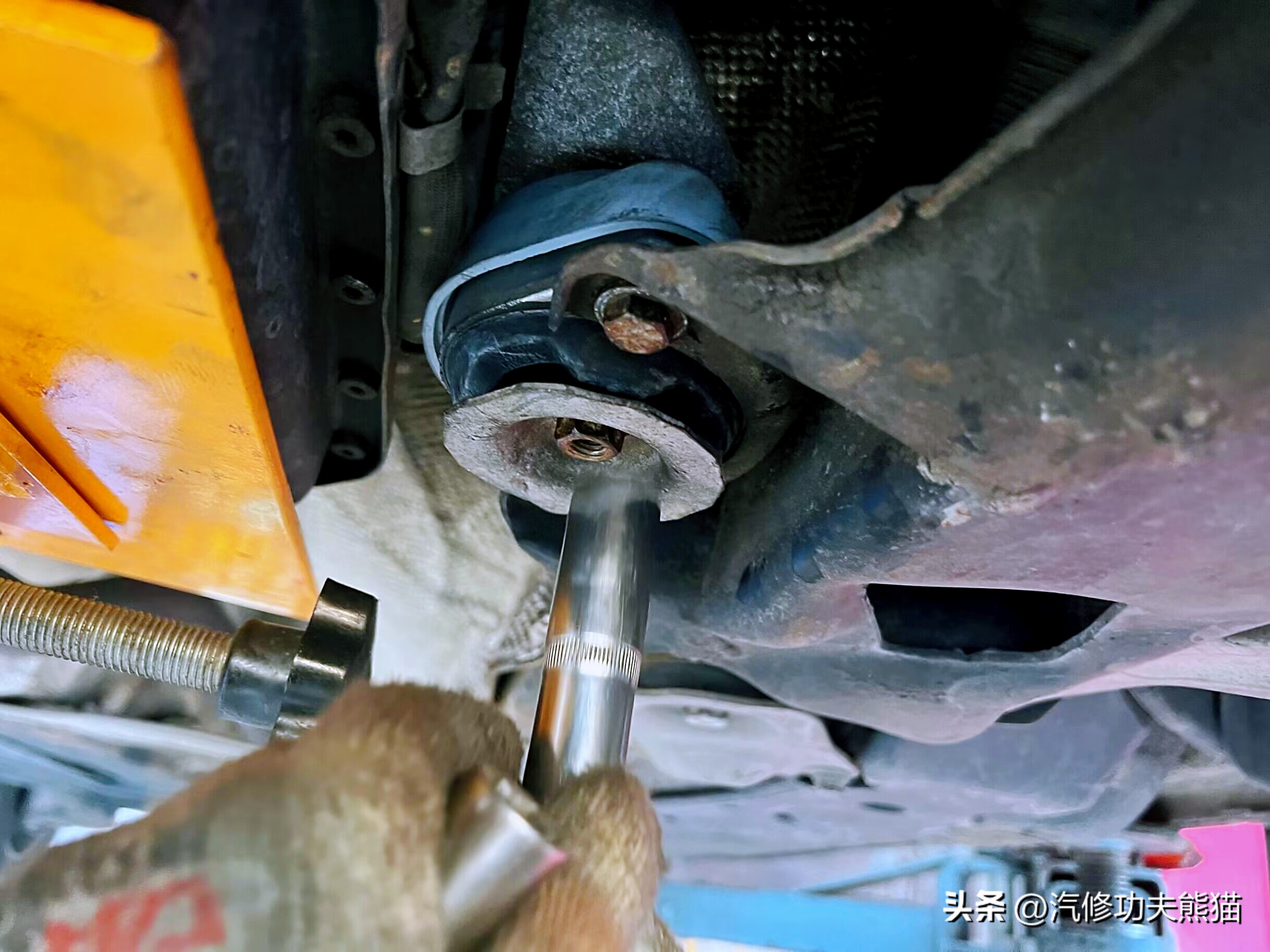 老帕萨特领驭自动挡大修,老帕萨特领驭报废