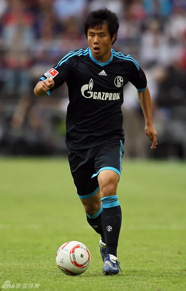 刘若钒梅西式进球,西甲加的斯邀刘若钒加盟