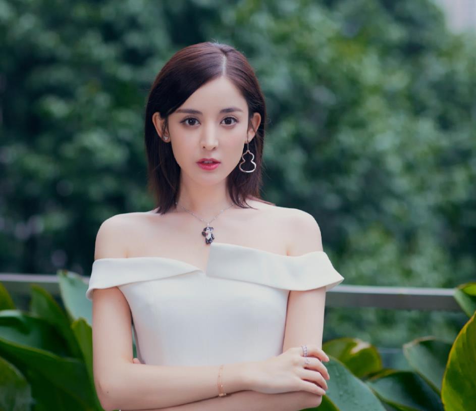 长得不好看却能红一塌糊涂的女星,惊艳荧屏却退圈的7位女星