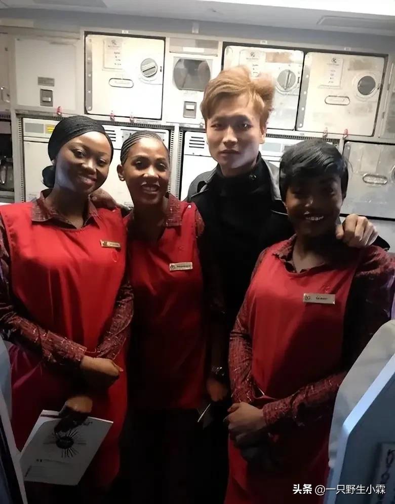 我90后,大学休学,意外到非洲年赚100万,如今开公司人生开挂了