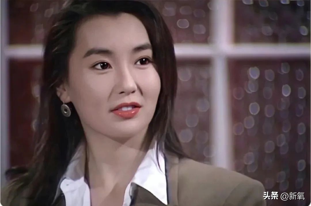 职场穿搭彩色,职场穿搭一定要选择有设计感