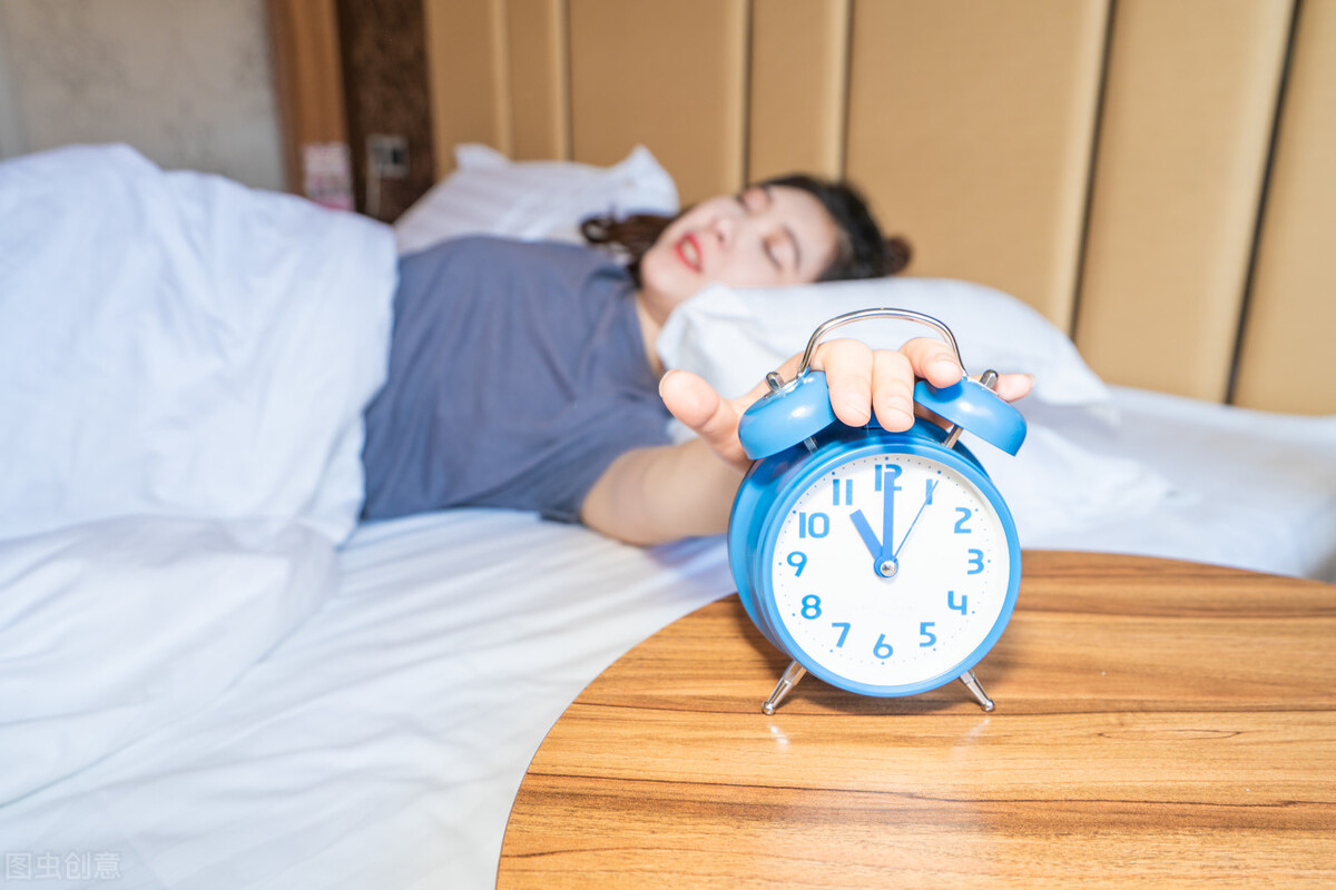 最熟悉的经典起床铃声,什么样的起床铃声容易叫醒