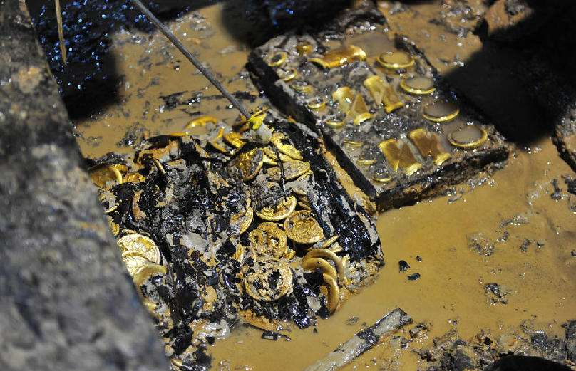 农民挖出11斤黄金变成8斤,老农挖出9公斤黄金