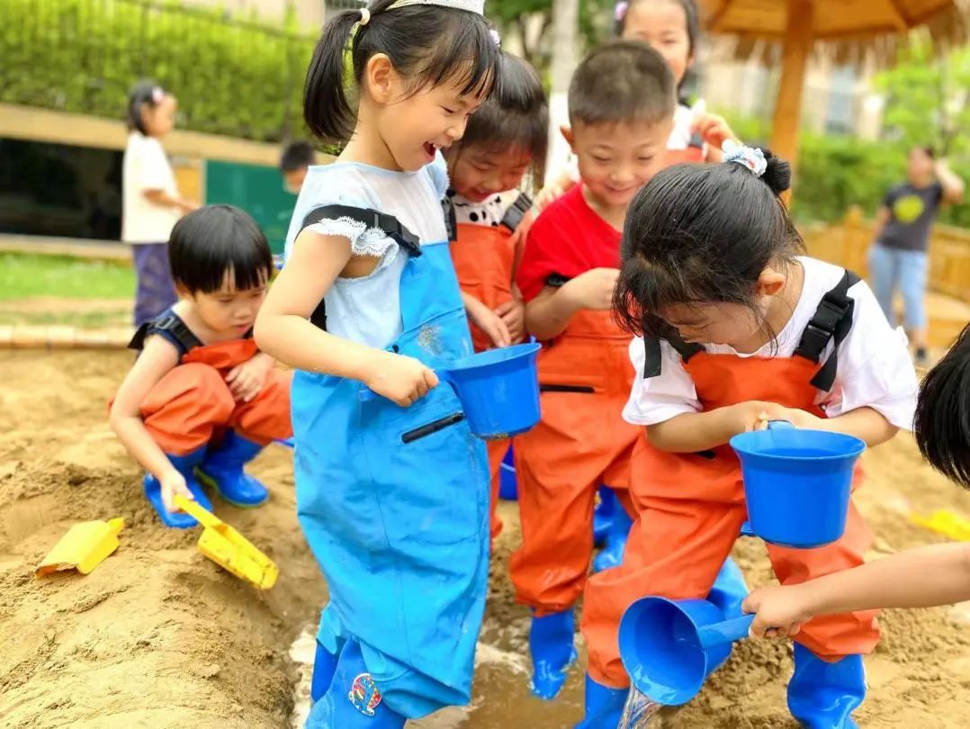 倾听儿童相伴成长——文景第一幼儿园游戏案例展评研讨活动