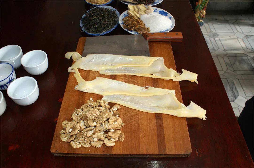 大理白族三道茶:喝出一苦二甜三回味的人生滋味