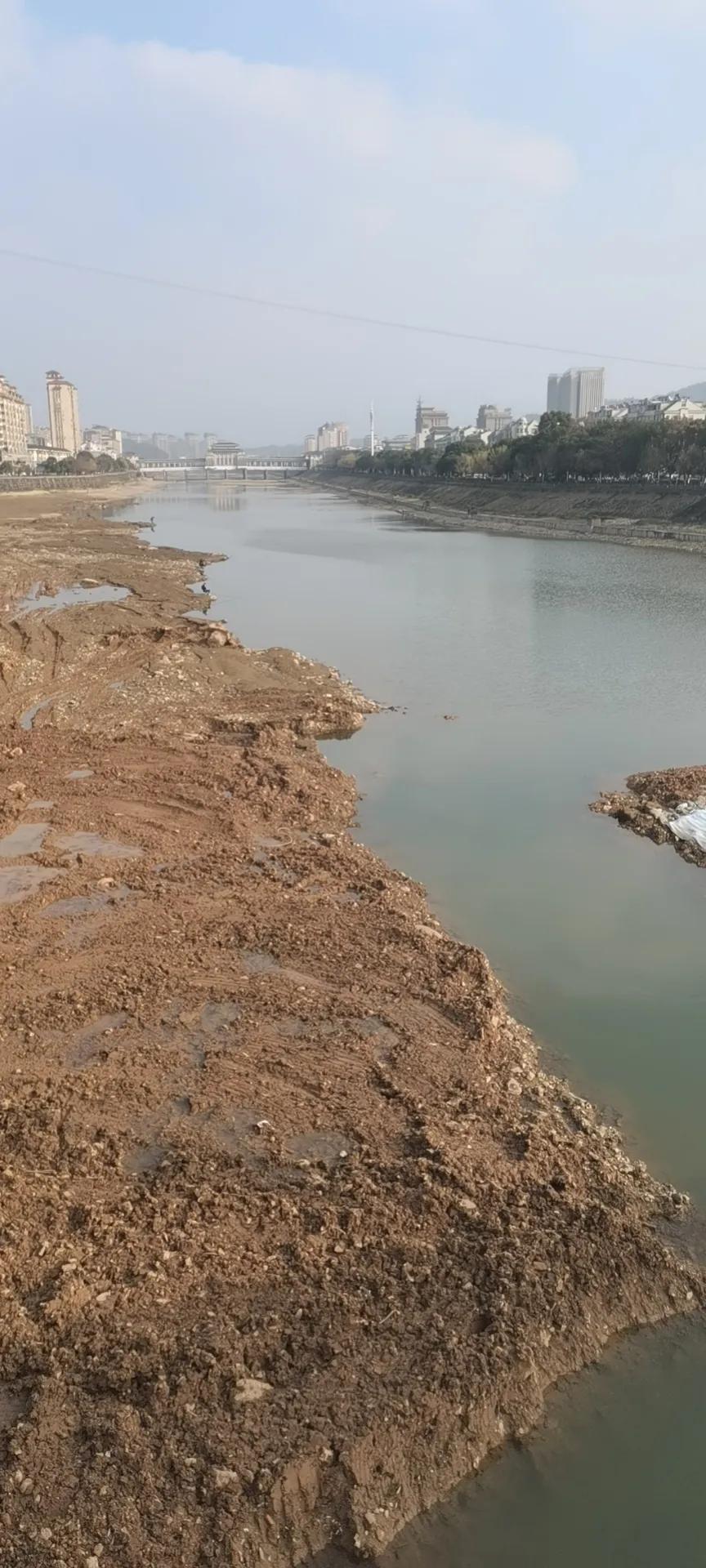 教你一招路亚找标点很简单管用,路亚新手如何快速找鱼标点