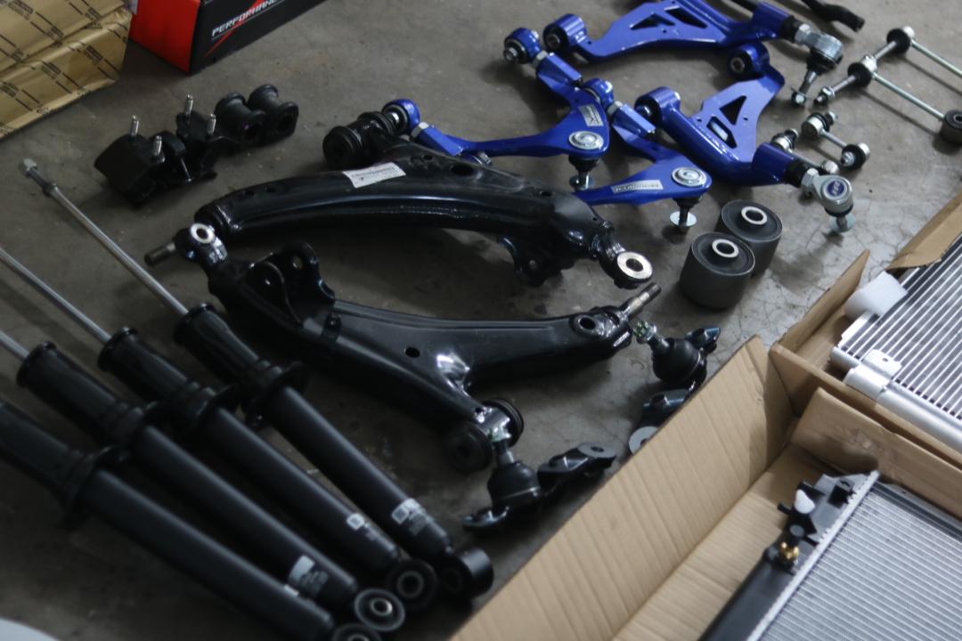 搞了辆“破烂不堪”05年凌志LS430，进厂翻新重造，复活又变新车